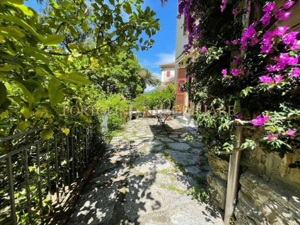 casa indipendente in vendita a Rapallo