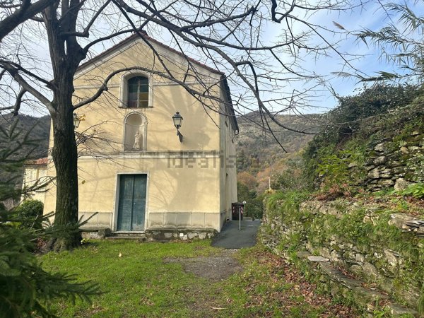 casale in vendita a Rapallo