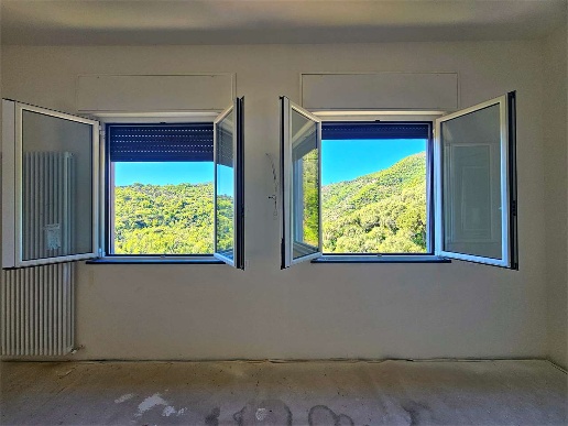 appartamento in vendita a Rapallo in zona Montallegro