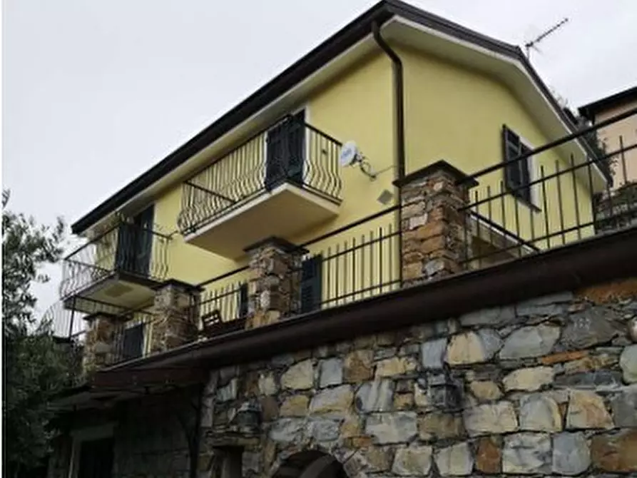 casa indipendente in vendita a Rapallo