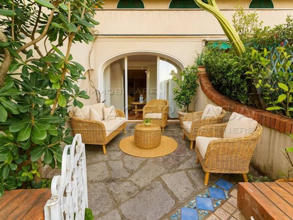 appartamento in vendita a Rapallo in zona San Michele di Pagana