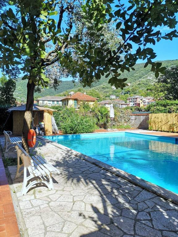 appartamento in vendita a Rapallo in zona Santa Maria del Campo