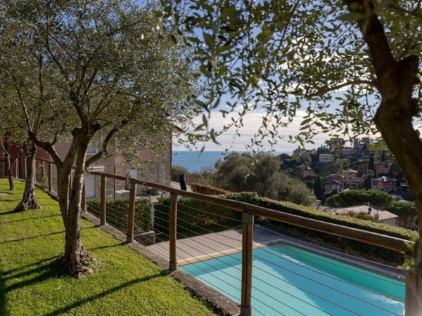 appartamento in vendita a Rapallo in zona San Michele di Pagana