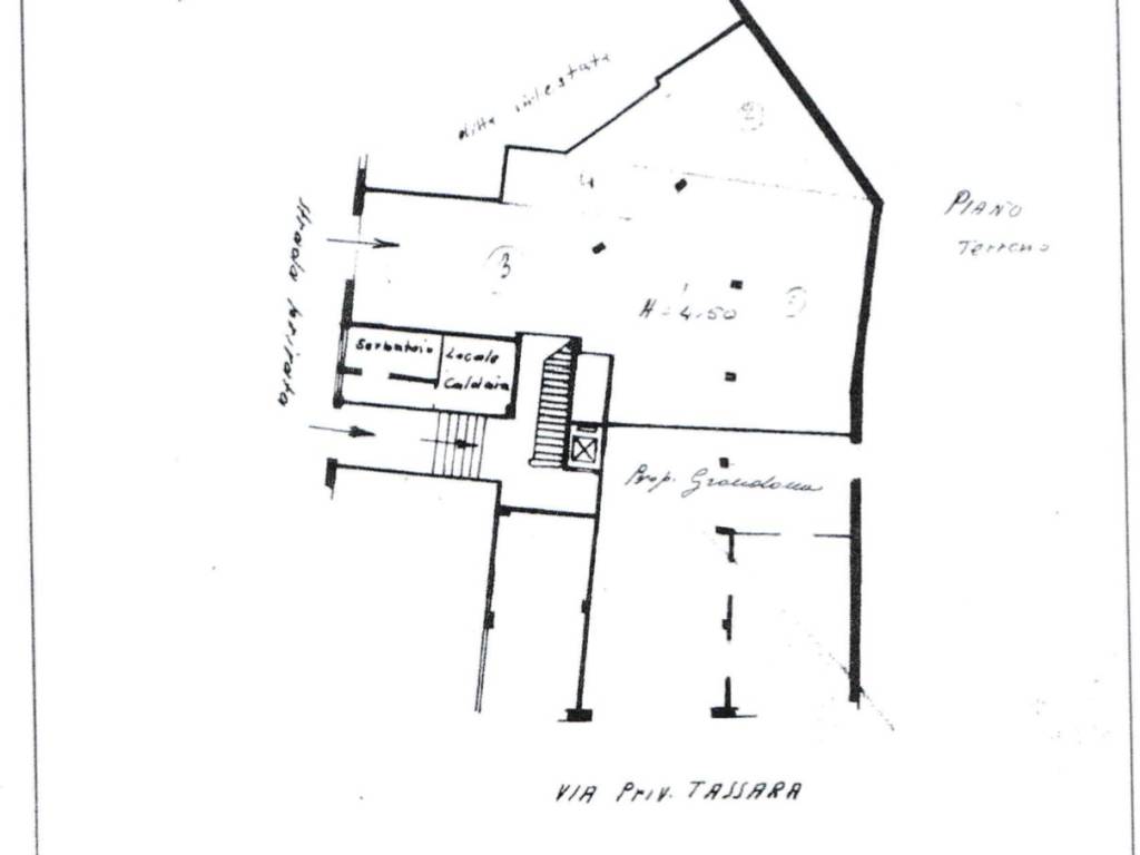 locale commerciale in vendita a Rapallo