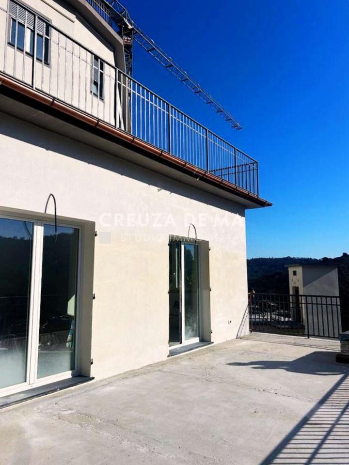 casa indipendente in vendita a Rapallo in zona Montallegro