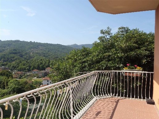 casa indipendente in vendita a Rapallo