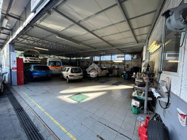 locale commerciale in vendita a Rapallo