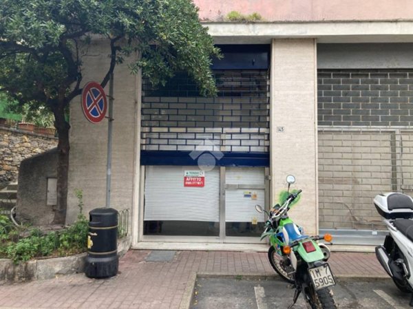 negozio in vendita a Rapallo