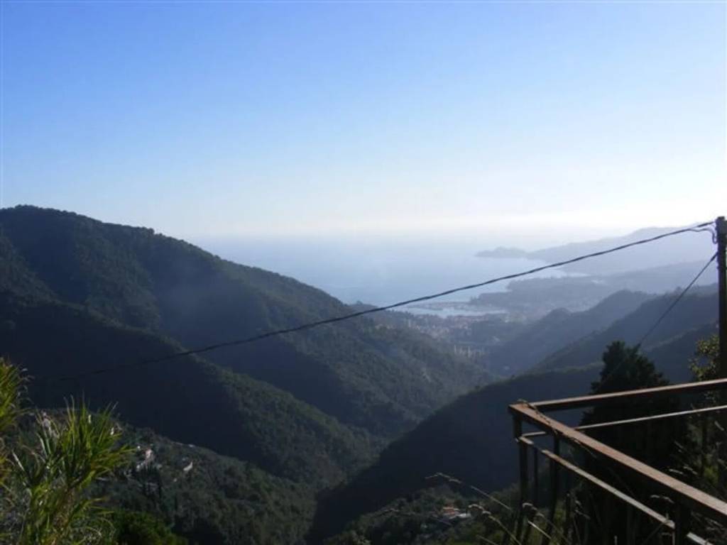 casa indipendente in vendita a Rapallo