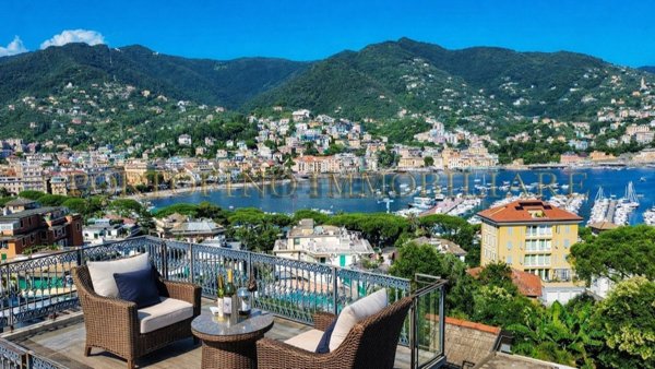 casa indipendente in vendita a Rapallo