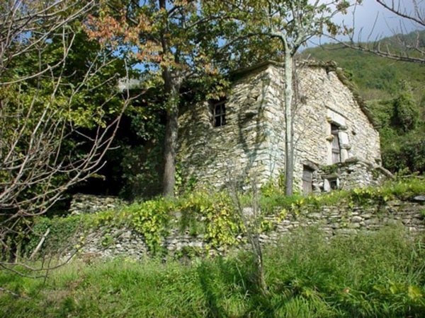 casa indipendente in vendita a Rapallo in zona Sant'Andrea di Foggia