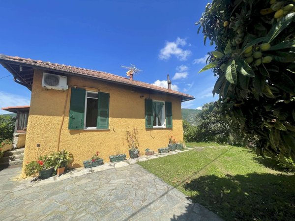 casa indipendente in vendita a Rapallo