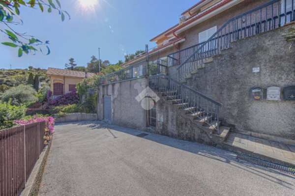 locale di sgombero in vendita a Rapallo in zona San Michele di Pagana