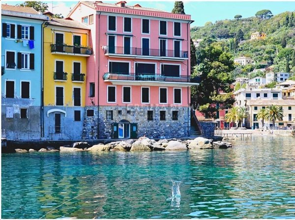 appartamento in vendita a Rapallo in zona San Michele di Pagana