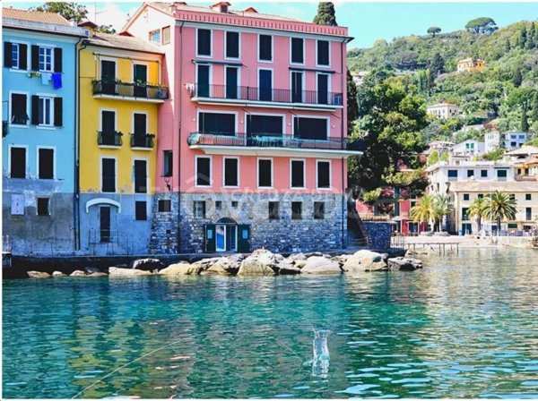 appartamento in vendita a Rapallo in zona San Michele di Pagana