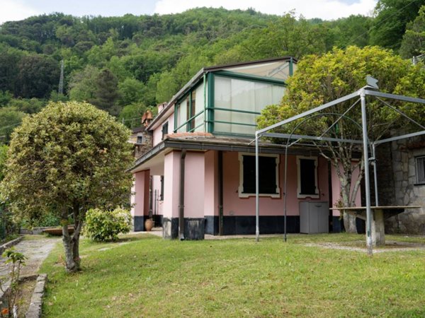 casa indipendente in vendita a Rapallo