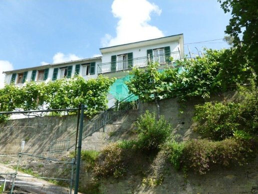 casa semindipendente in vendita a Rapallo in zona Montepegli