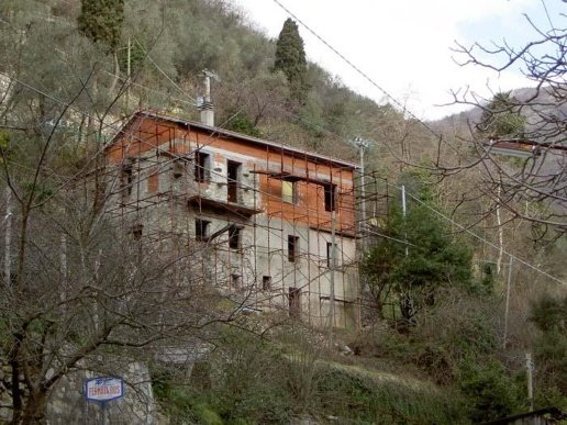 casa indipendente in vendita a Rapallo in zona Montepegli