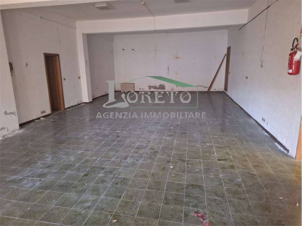 locale di sgombero in vendita a Rapallo in zona San Martino di Noceto