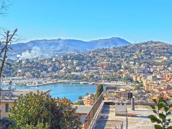 appartamento in vendita a Rapallo in zona San Michele di Pagana