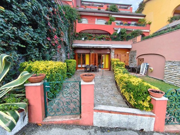 appartamento in vendita a Rapallo in zona San Michele di Pagana