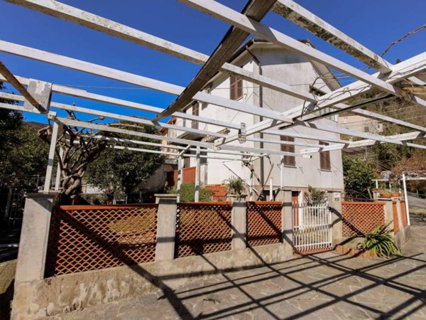 appartamento in vendita a Rapallo in zona Sant'Andrea di Foggia