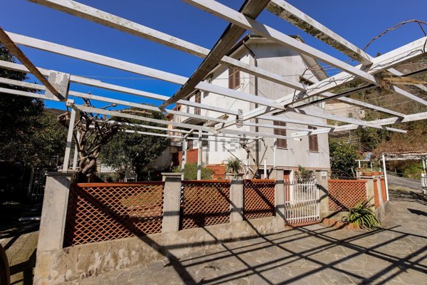 appartamento in vendita a Rapallo in zona Sant'Andrea di Foggia