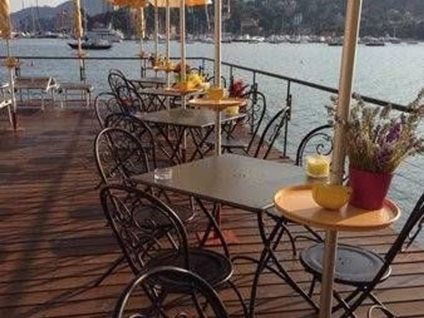 negozio in vendita a Rapallo in zona San Michele di Pagana