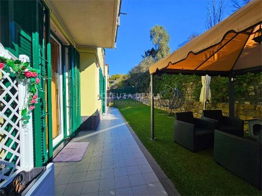 appartamento in vendita a Rapallo in zona Santa Maria del Campo