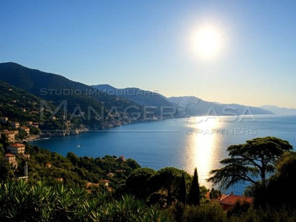 appartamento in vendita a Rapallo in zona San Michele di Pagana