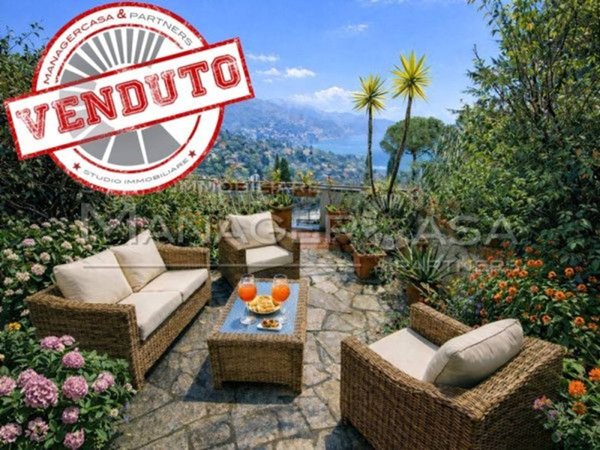 appartamento in vendita a Rapallo in zona San Michele di Pagana