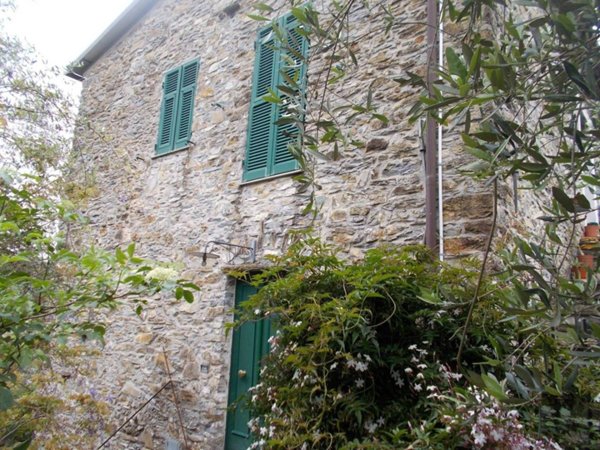 casale in vendita a Rapallo