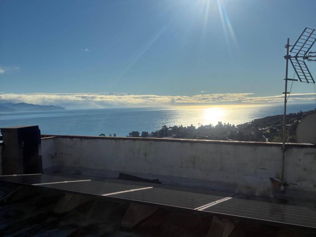casa indipendente in vendita a Rapallo in zona San Michele di Pagana