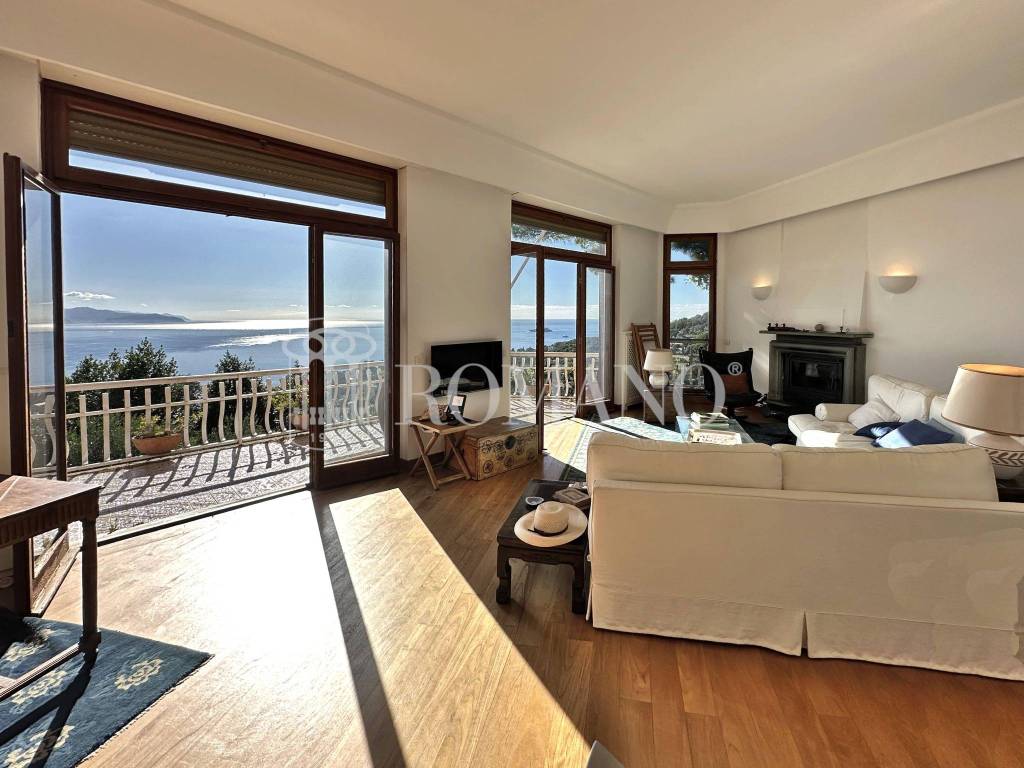 casa indipendente in vendita a Rapallo in zona San Michele di Pagana