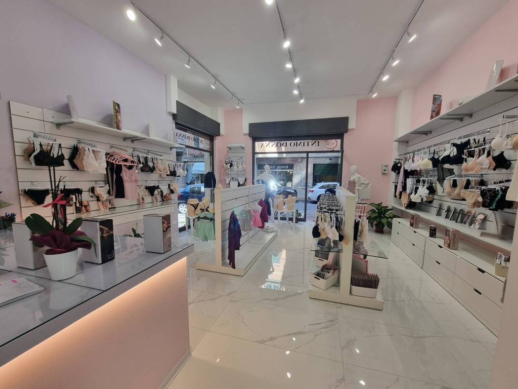 negozio in vendita a Rapallo