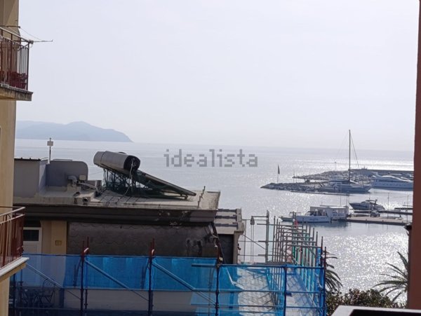 appartamento in vendita a Rapallo in zona San Michele di Pagana