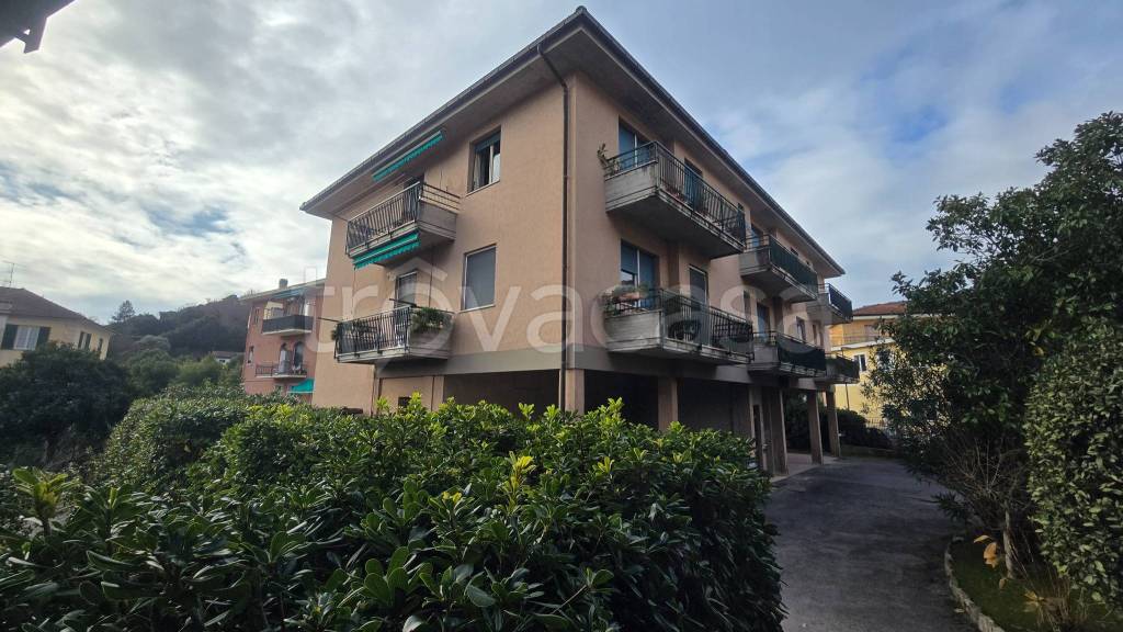 appartamento in vendita a Rapallo in zona Santa Maria del Campo
