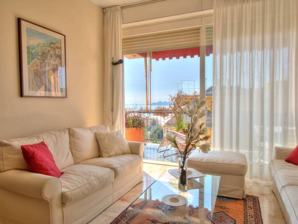 appartamento in vendita a Rapallo in zona San Michele di Pagana