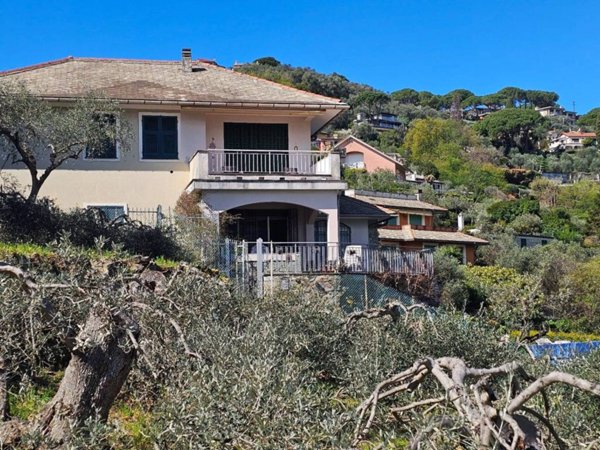 casa indipendente in vendita a Rapallo in zona San Michele di Pagana
