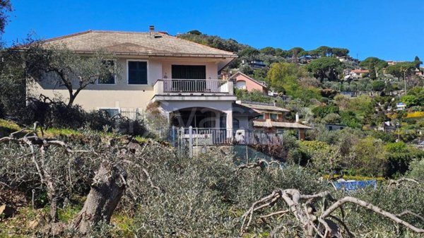 casa indipendente in vendita a Rapallo in zona San Michele di Pagana