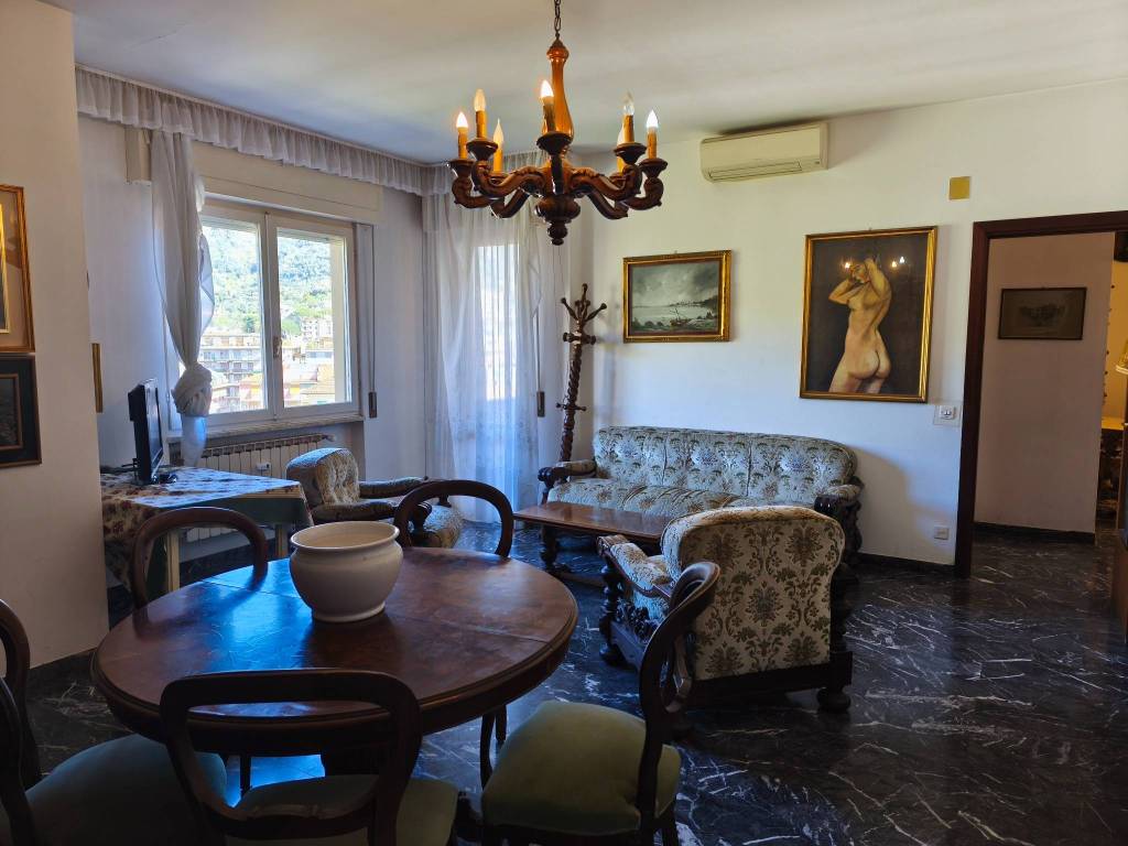 appartamento in vendita a Rapallo in zona San Michele di Pagana