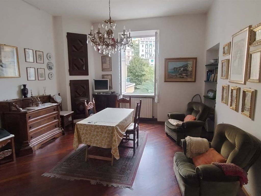 appartamento in vendita a Rapallo in zona San Michele di Pagana
