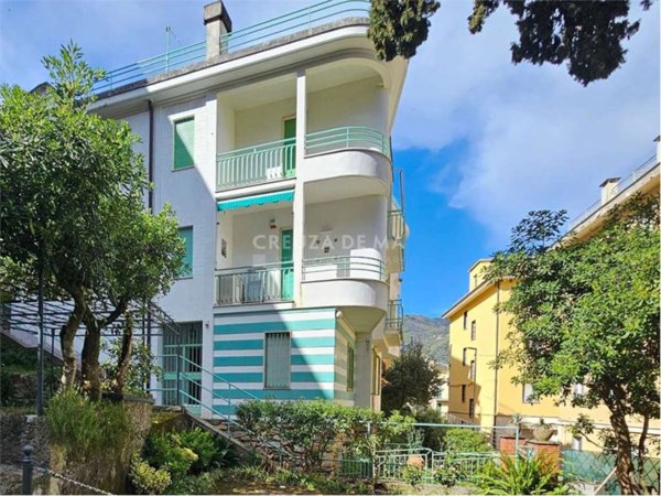 appartamento in vendita a Rapallo in zona San Michele di Pagana