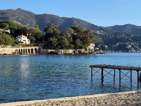 appartamento in vendita a Rapallo in zona San Michele di Pagana
