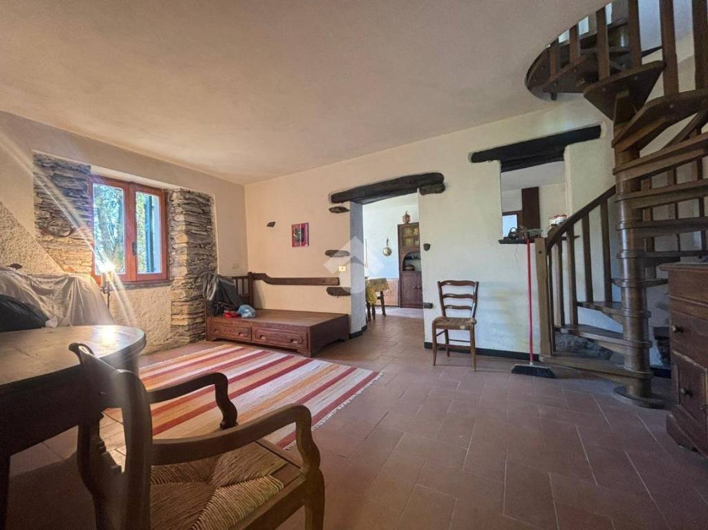 casa indipendente in vendita a Rapallo in zona Montepegli