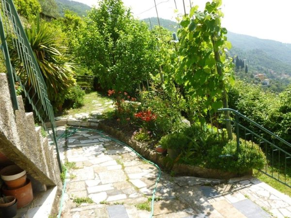 casa indipendente in vendita a Rapallo