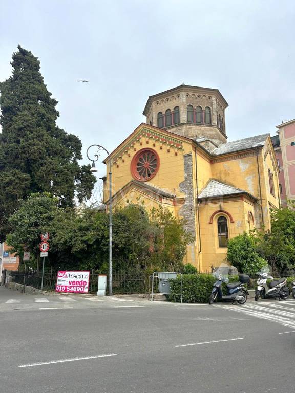 negozio in vendita a Rapallo
