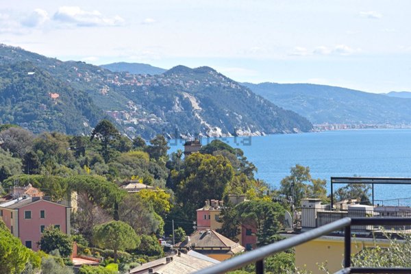 appartamento in vendita a Rapallo in zona San Michele di Pagana