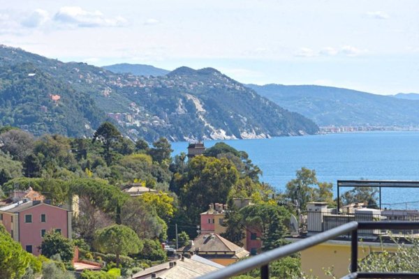appartamento in vendita a Rapallo in zona San Michele di Pagana