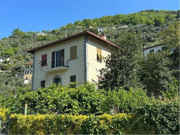 appartamento in vendita a Rapallo in zona San Maurizio di Monti